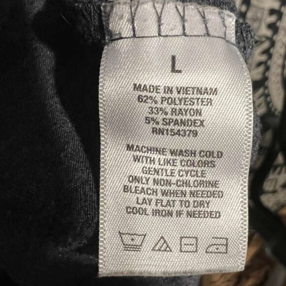 American Eagle Women’s Long Sleeve V-Neck – Seriously Soft Dark Gray, Size Large - Picture 4 of 4